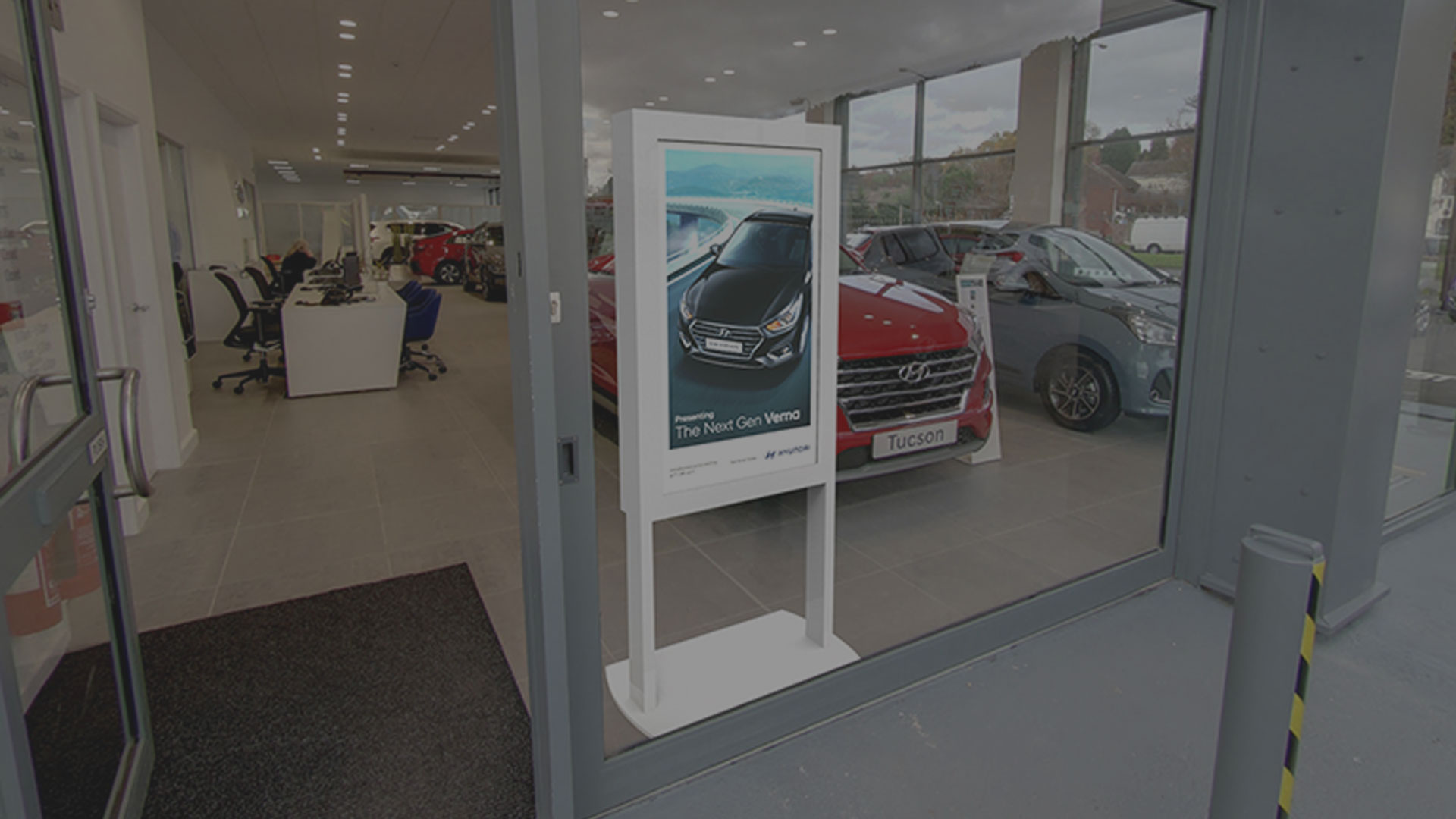 Eclipse Digital Media - Digital Signage Shop - freestanding window display