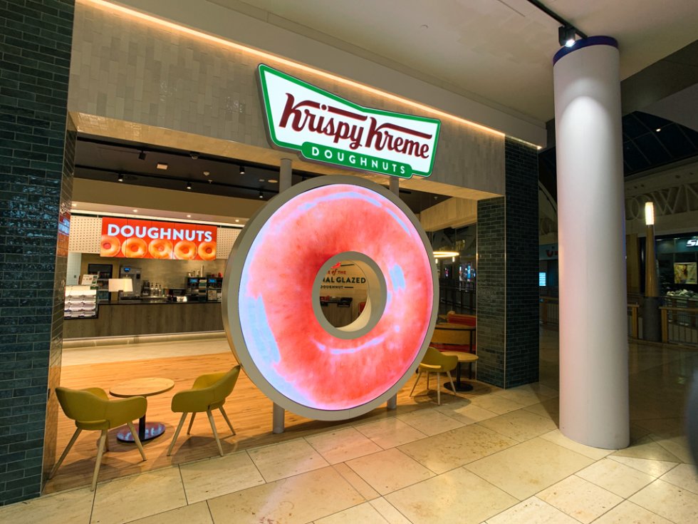 Custom Donut Shaped LED Screen For Krispy Kreme Bluewater Store